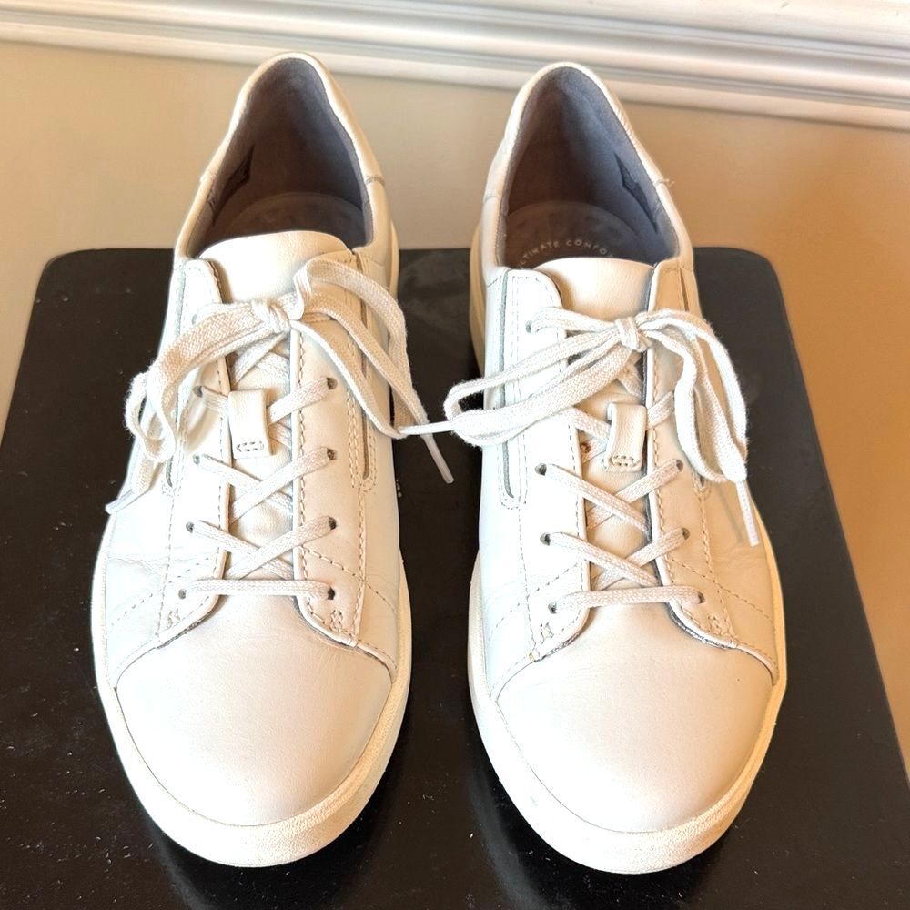 Clarks Women's Layton Lace Sneaker Shoes Leather sz 8 platform Grey Stone